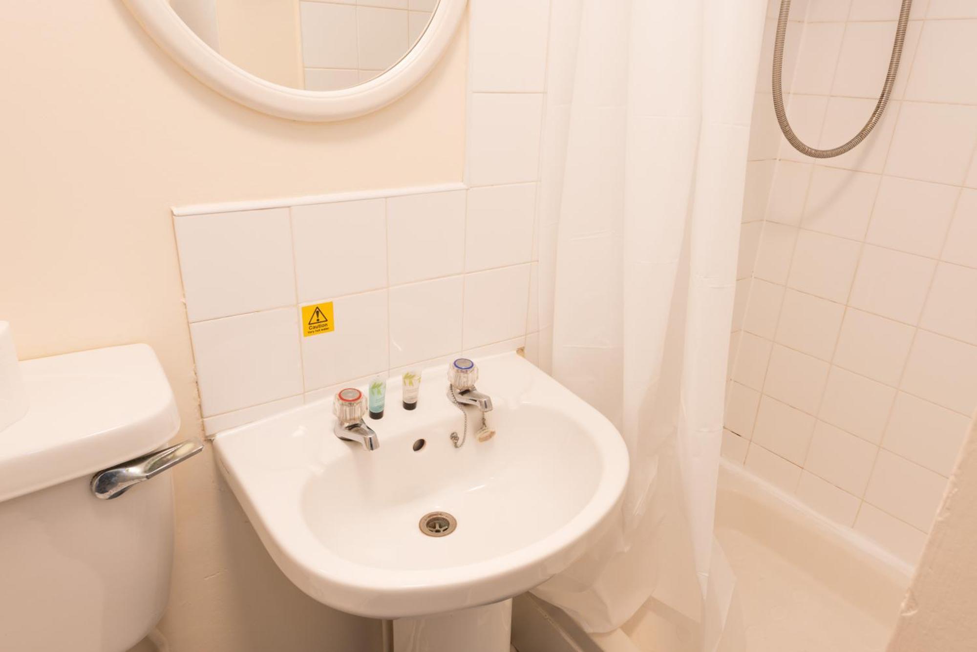Superior En-Suite Apartment 6 Plymouth Buitenkant foto